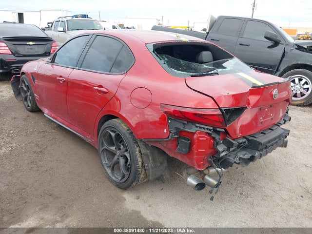 ZARFAEAV8J7574133 Alfa Romeo Giulia Quadrifoglio Rwd