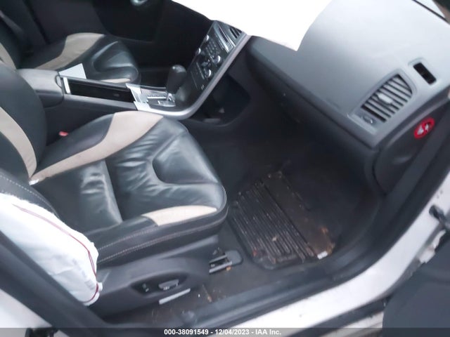 2010 VOLVO XC60 T6/T6 R-DESIGN VIN: YV4992DZ2A2113694