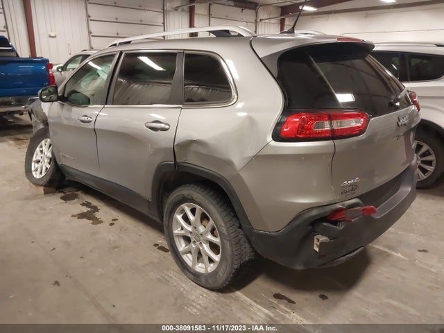 1C4PJMCBXFW606525 Jeep Cherokee Latitude