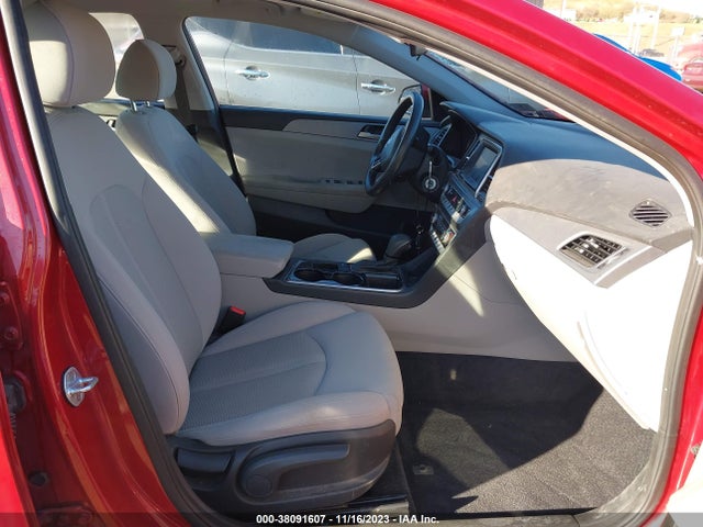 2018 HYUNDAI SONATA SE VIN: 5NPE24AF2JH700147