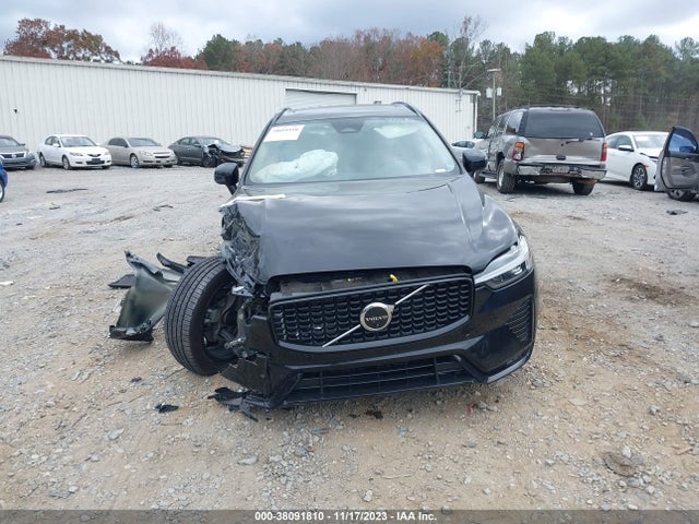 2023 VOLVO XC60 B5 PLUS DARK THEME VIN: YV4L12RL2P1268830