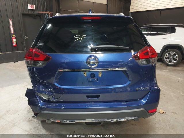 2018 NISSAN ROGUE SV VIN: 5N1AT2MV4JC836581