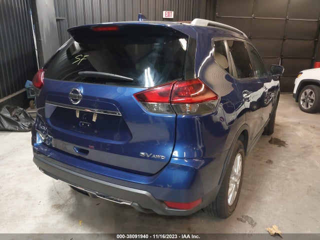2018 NISSAN ROGUE SV VIN: 5N1AT2MV4JC836581