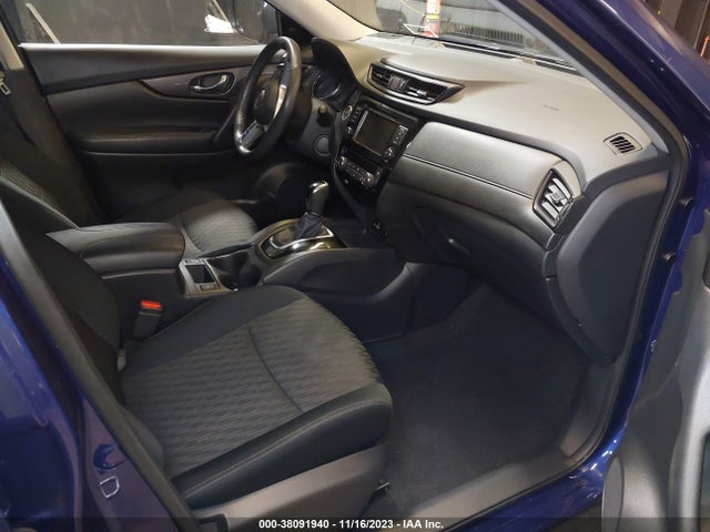2018 NISSAN ROGUE SV VIN: 5N1AT2MV4JC836581
