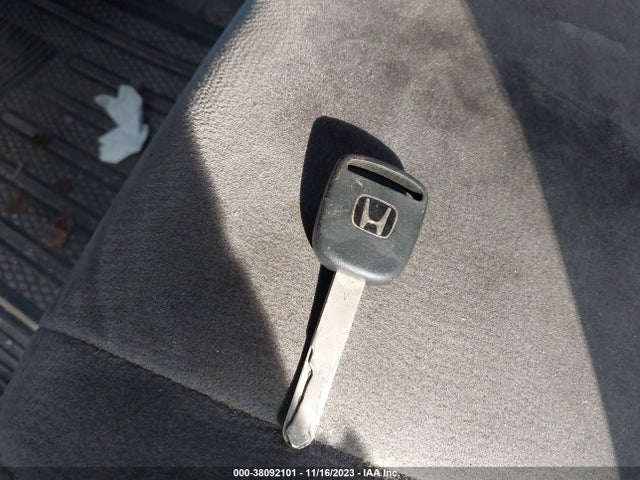2006 HONDA CIVIC LX VIN: 1HGFA16586L116071