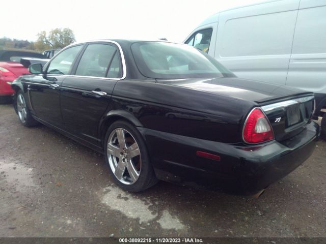 2009 JAGUAR XJ SAJWA71B29SH30692 Photo 2
