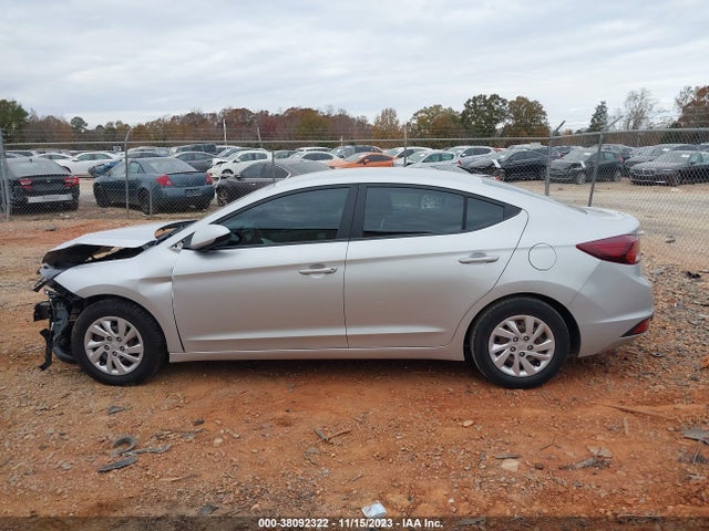 2019 HYUNDAI ELANTRA SE VIN: 5NPD74LF6KH476411