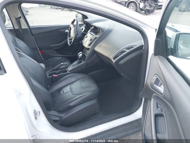 2016 FORD FOCUS SE VIN: 1FADP3F23GL363446