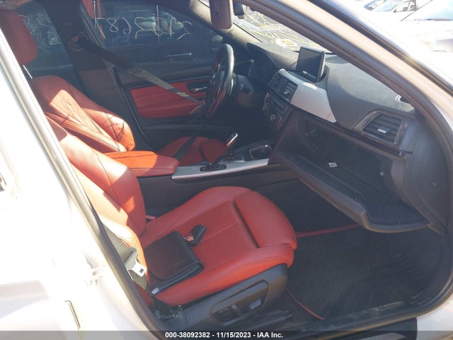 WBA3A5C59FF607483 BMW 328I