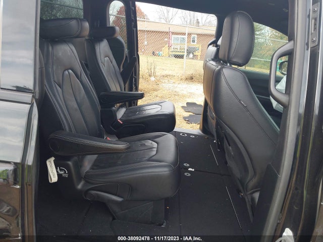 2018 CHRYSLER PACIFICA TOURING L VIN: 2C4RC1BGXJR274313