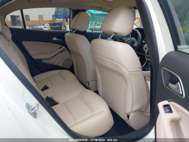 WDCTG4GB4JJ373961 Mercedes-Benz Gla Gla 250