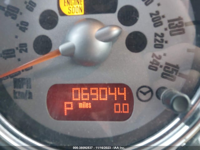 2005 MINI COOPER WMWRF33435TG11703 Photo 6