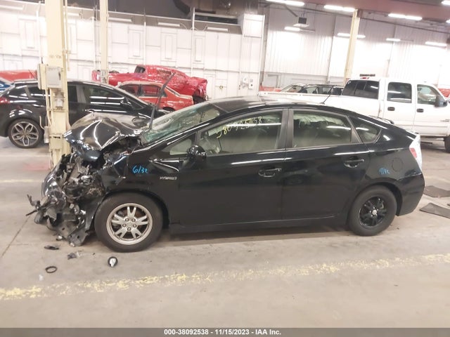 Toyota Prius Two 2014 JTDKN3DU8E1821891 Image 14