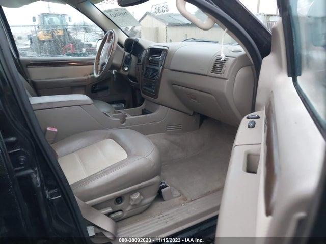 2005 FORD EXPLORER EDDIE BAUER VIN: 1FMDU74W85UB12649