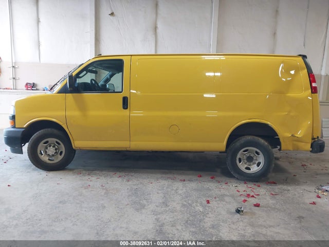 Chevrolet Express 2500 Work Van 2019 1GCWGAFP8K1245206 Image 14