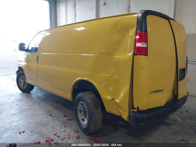Chevrolet Express 2500 Work Van 2019 1GCWGAFP8K1245206 Image 3
