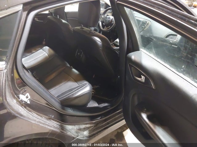 1C3CCCEG9FN678497 Chrysler 200 C