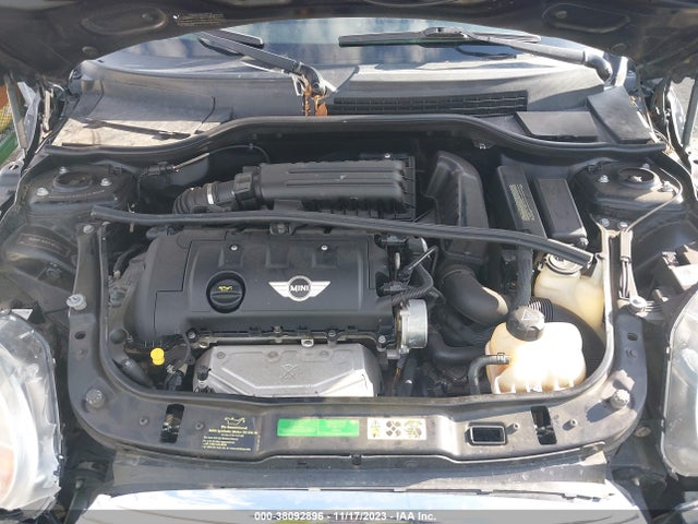 2010 MINI COOPER WMWMF3C59ATZ24863 Photo 9