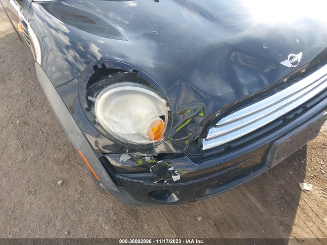 2010 MINI COOPER WMWMF3C59ATZ24863 Photo 5