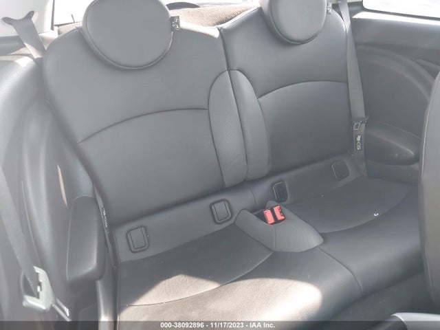 2010 MINI COOPER WMWMF3C59ATZ24863 Photo 7