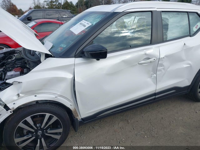 2019 NISSAN KICKS SR VIN: 3N1CP5CU8KL529659