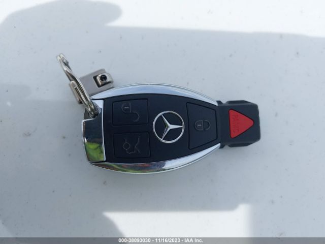 WDCGG8JB2FG351642 Mercedes-Benz GLK 350