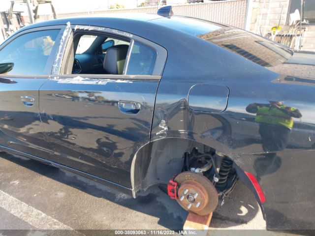 2C3CDXCT4FH879303 Dodge Charger Rt