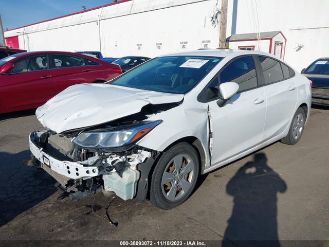 Chevrolet Cruze Ls Auto 2017 1G1BC5SM0H7115240 Image 2