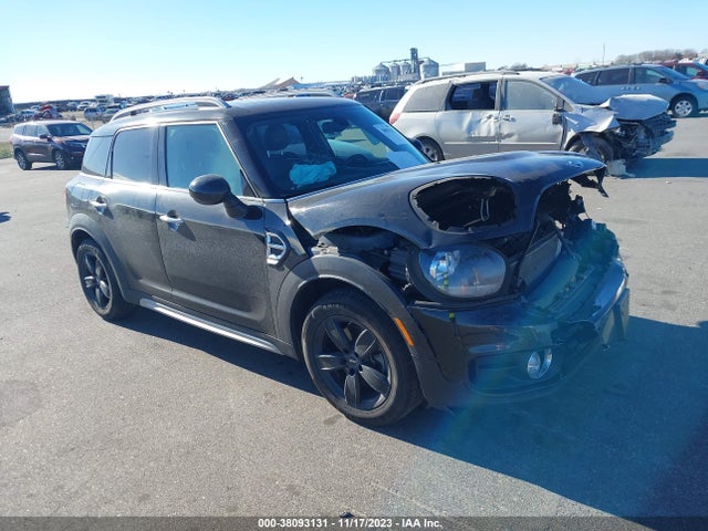 2017 MINI COUNTRYMAN WMZYV5C35H3B75610 Photo 0