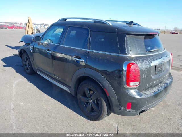 2017 MINI COUNTRYMAN WMZYV5C35H3B75610 Photo 2
