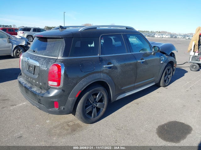 2017 MINI COUNTRYMAN WMZYV5C35H3B75610 Photo 3
