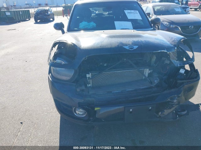 2017 MINI COUNTRYMAN WMZYV5C35H3B75610 Photo 5