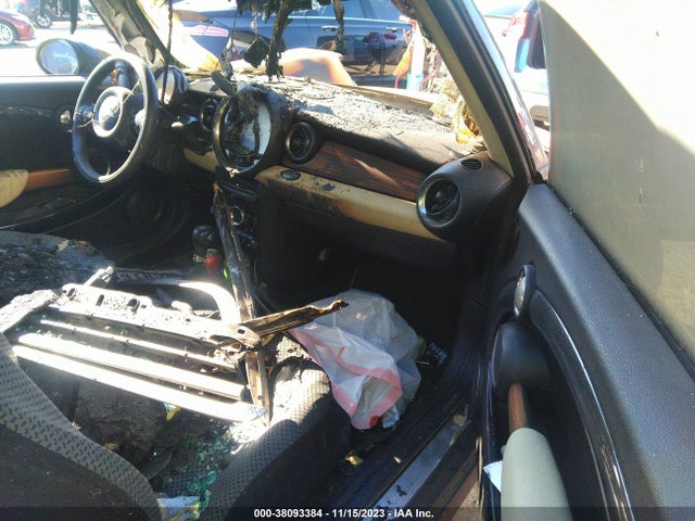 2012 MINI COOPER CLUBMAN WMWZF3C54CT188990 Photo 4
