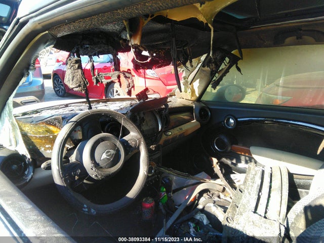 2012 MINI COOPER CLUBMAN WMWZF3C54CT188990 Photo 5