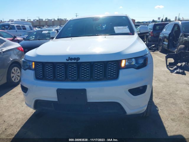 1C4RJEAG5JC392499 Jeep Grand Cherokee Altitude 4x2