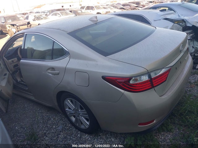 2015 LEXUS ES 350 VIN: JTHBK1GG8F2162370
