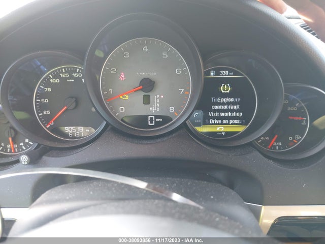 2017 PORSCHE CAYENNE WP1AB2A26HLA50145 Photo 6