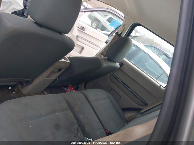 2012 FORD ESCAPE XLS VIN: 1FMCU0C71CKC59692