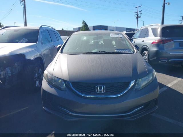 19XFB2F52EE252737 Honda Civic Lx