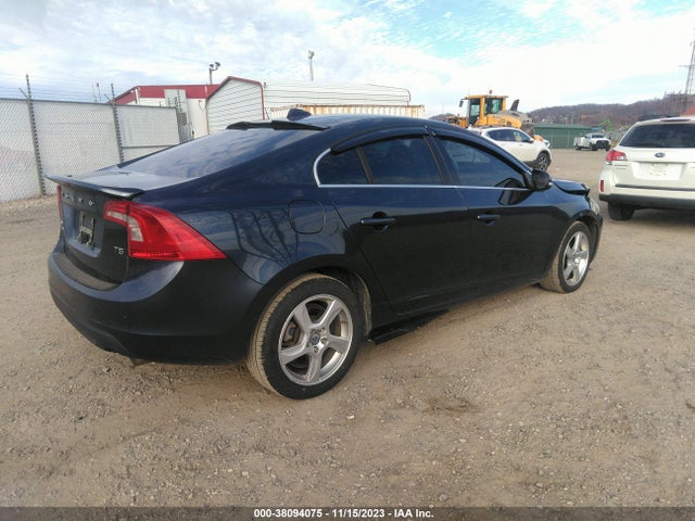 2012 VOLVO S60 T5 VIN: YV1622FS1C2044228