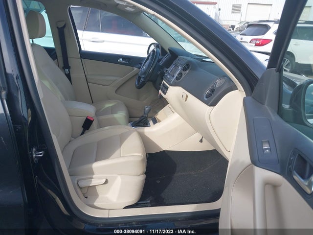 2012 VOLKSWAGEN TIGUAN SE VIN: WVGAV7AX3CW557671