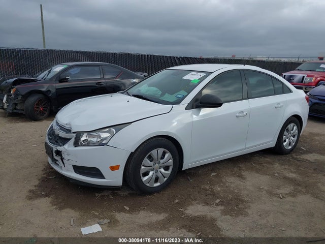 Chevrolet Cruze Ls Auto 2014 1G1PA5SH2E7332041 Image 2