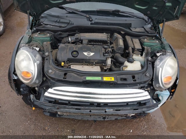 2011 MINI COOPER WMWSU3C50BT094109 Photo 9