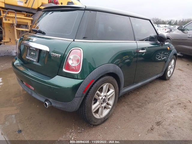 2011 MINI COOPER WMWSU3C50BT094109 Photo 3