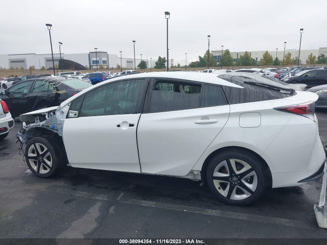 Toyota Prius Three Touring 2017 JTDKARFU4H3037809 Image 15