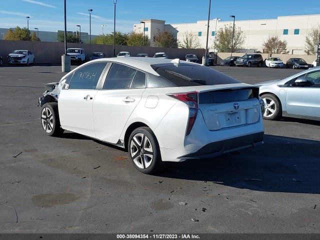 Toyota Prius Three Touring 2017 JTDKARFU4H3037809 Image 3