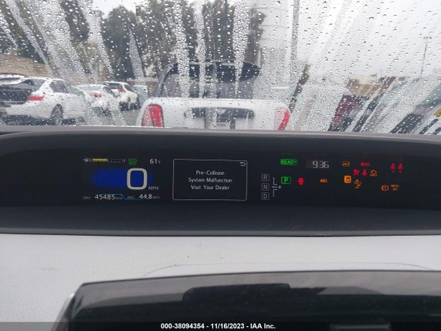 Toyota Prius Three Touring 2017 JTDKARFU4H3037809 Image 7