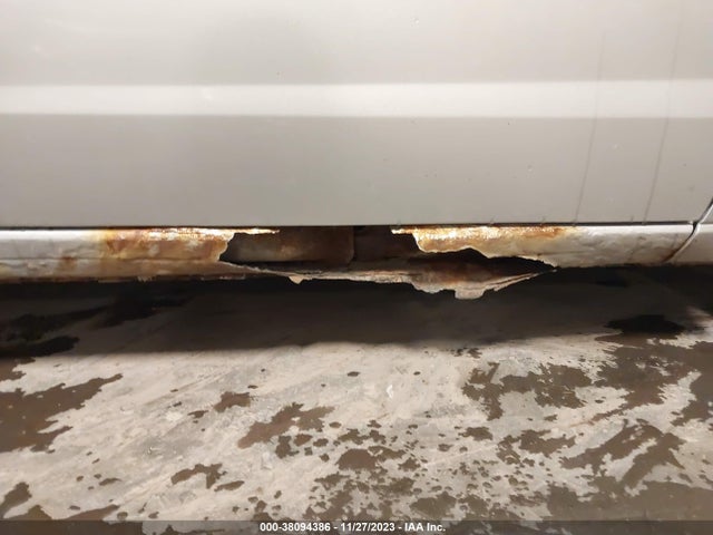 2010 FORD FOCUS SE VIN: 1FAHP3FN7AW138013