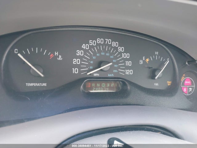 1999 BUICK CENTURY CUSTOM VIN: 2G4WS52M1X1438568