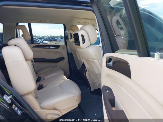 4JGDF6EE8HA744647 Mercedes-Benz Gls 450